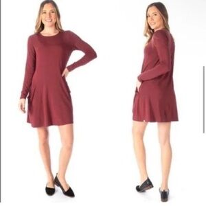 Betabrand Dress medium Red Maroon Sweatshirt Travel Dress Soft Modal Silk Blend